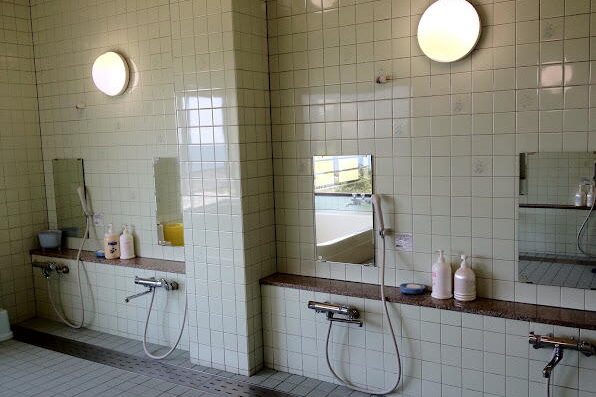 cropped-bath2.jpg